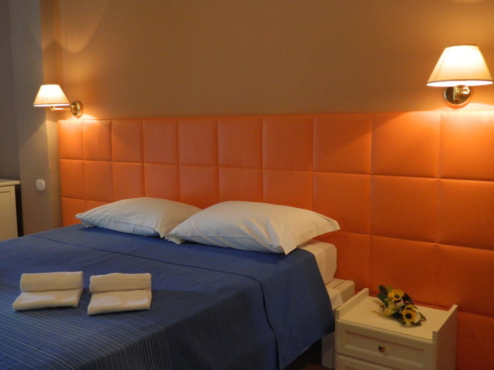 Hotel & Spa La Porta Del Mare トロペーア エクステリア 写真