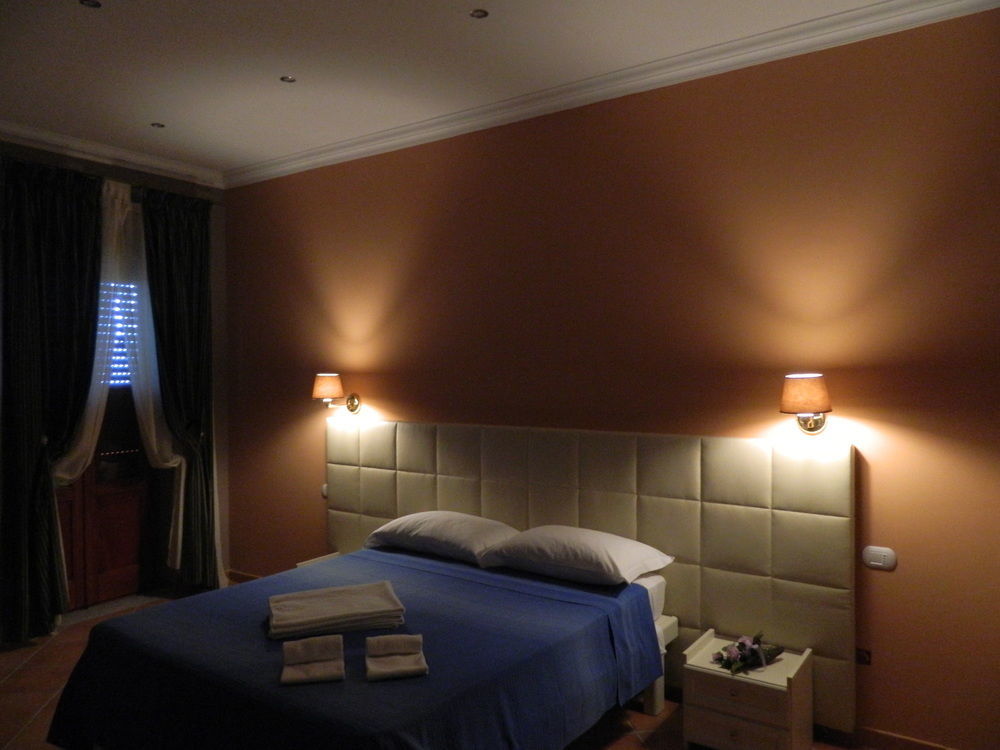 Hotel & Spa La Porta Del Mare トロペーア エクステリア 写真